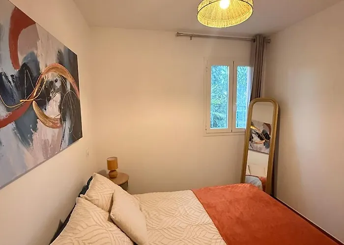 別荘 Paraiso, Maison Avec Piscine Route De