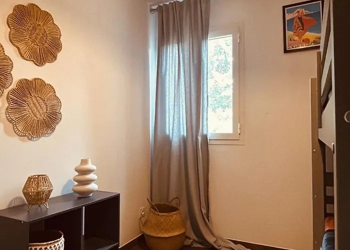 Paraiso, Maison Avec Piscine Route De 別荘 *