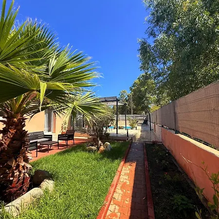 Paraiso, Maison Avec Piscine Route De *