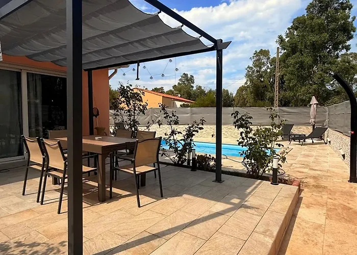 Dom wakacyjny Paraiso, Maison Avec Piscine Route De