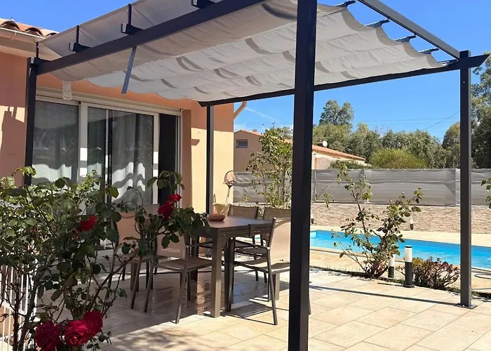 Paraiso, Maison Avec Piscine Route De Calenzana